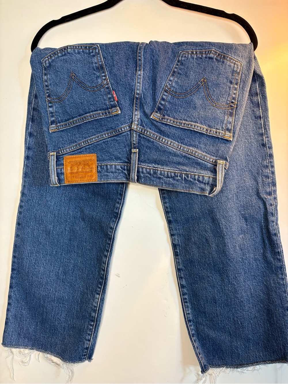 Levi's Ribcage Straight Jeans - Classic Denim Medium Wash Button Fly 27